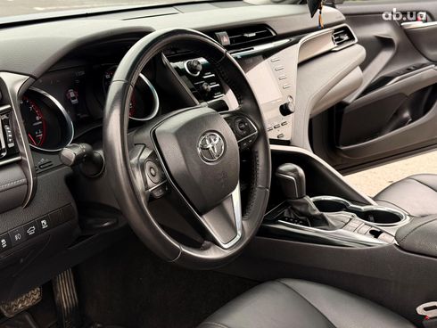 Toyota Camry 2020 черный - фото 35
