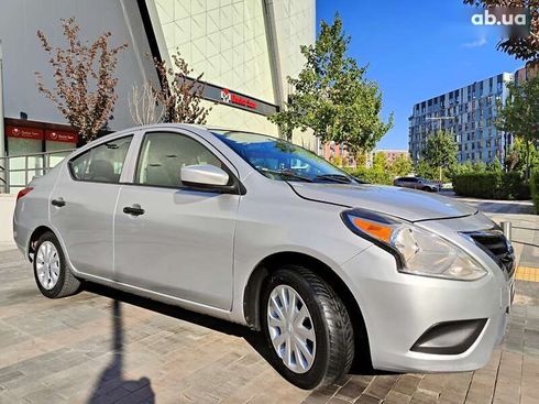 Nissan Versa 2016 - фото 28