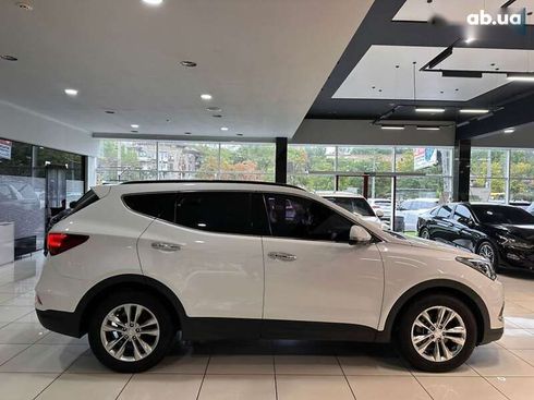 Hyundai Santa Fe 2016 - фото 4