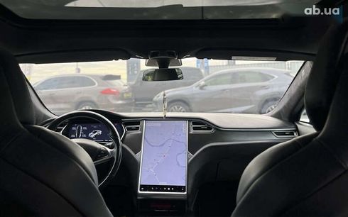 Tesla Model S 2018 - фото 12