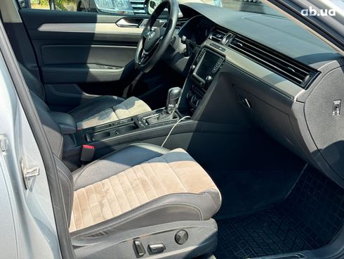 Volkswagen Passat 2015 серый - фото 29