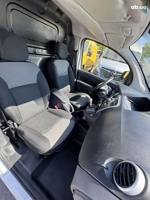Renault Kangoo 2021 - фото 15