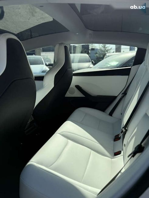 Tesla Model 3 2024 - фото 22