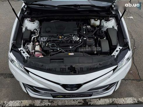 Toyota Camry 2020 - фото 26