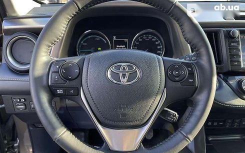 Toyota RAV4 2018 - фото 11