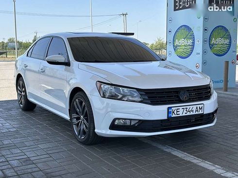Volkswagen Passat 2018 - фото 12