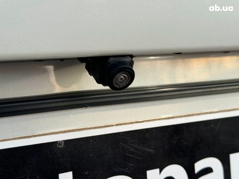 Honda M-NV 2021 белый - фото 8