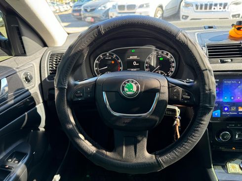 Skoda Octavia 2011 красный - фото 33