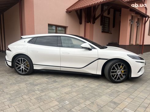 Denza Z9 2024 белый - фото 17