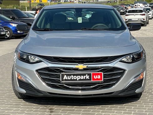 Chevrolet Malibu 2019 серый - фото 2