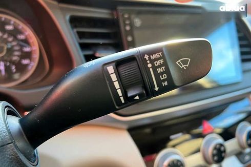 Hyundai Elantra 2019 - фото 20