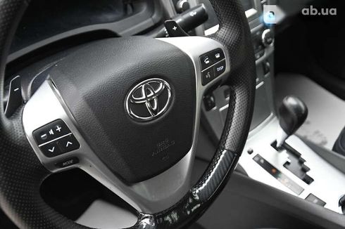 Toyota Avensis 2012 - фото 27