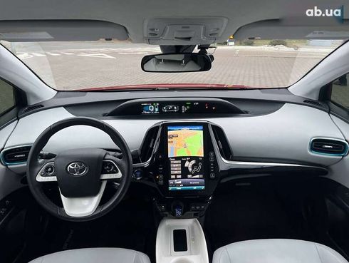 Toyota Prius 2017 - фото 15