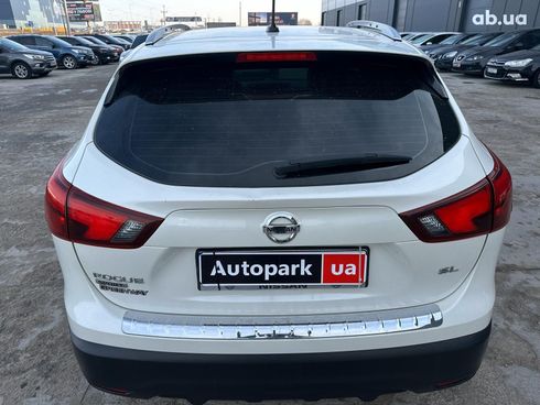 Nissan Rogue 2017 белый - фото 12