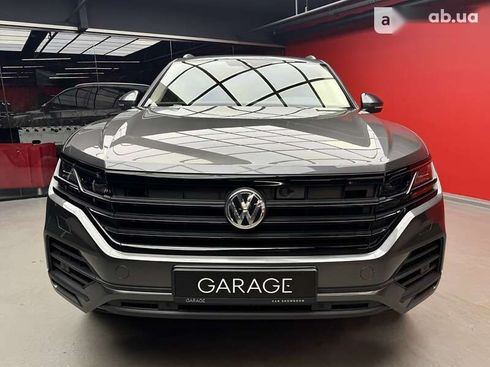 Volkswagen Touareg 2018 - фото 3