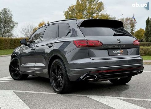 Volkswagen Touareg 2023 - фото 13