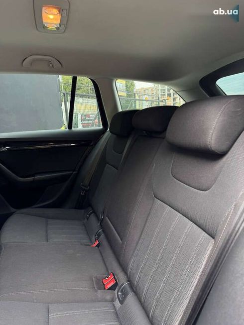 Skoda Octavia 2017 - фото 16