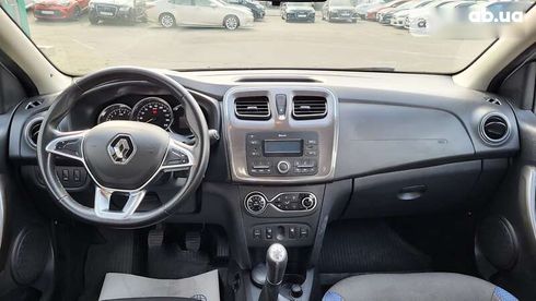 Renault Sandero Stepway 2020 - фото 14