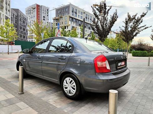 Hyundai Accent 2008 - фото 11
